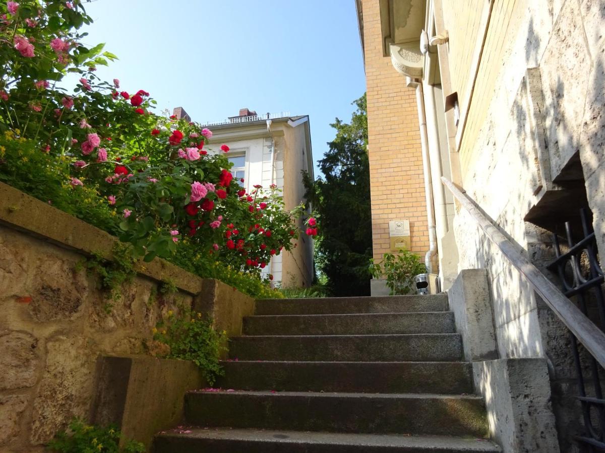 Hummel Hostel - Historische Stadtvilla Mit Garten Weimar  Luaran gambar