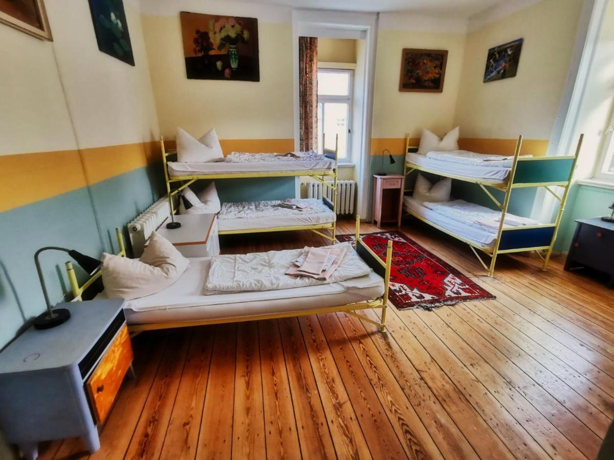 Hummel Hostel - Historische Stadtvilla Mit Garten Weimar  Luaran gambar