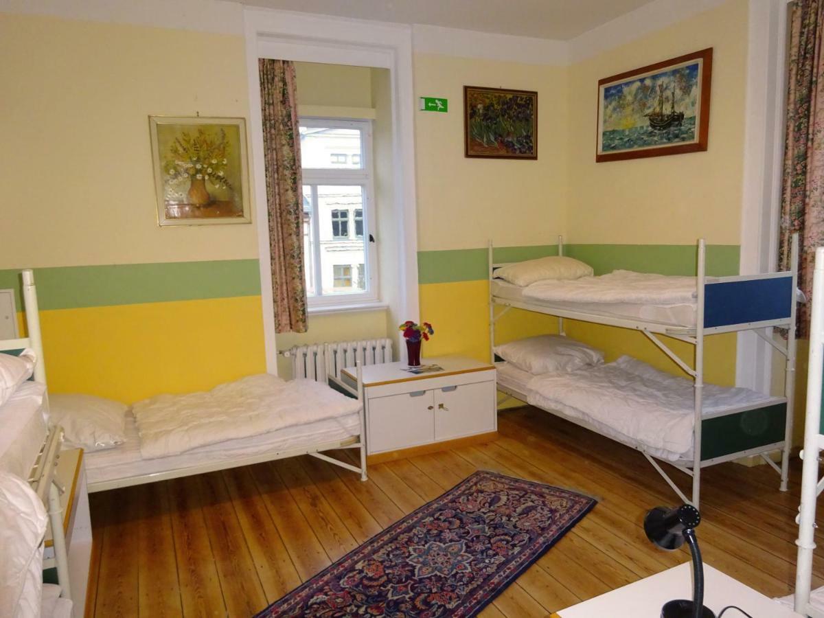 Hummel Hostel - Historische Stadtvilla Mit Garten Weimar  Luaran gambar