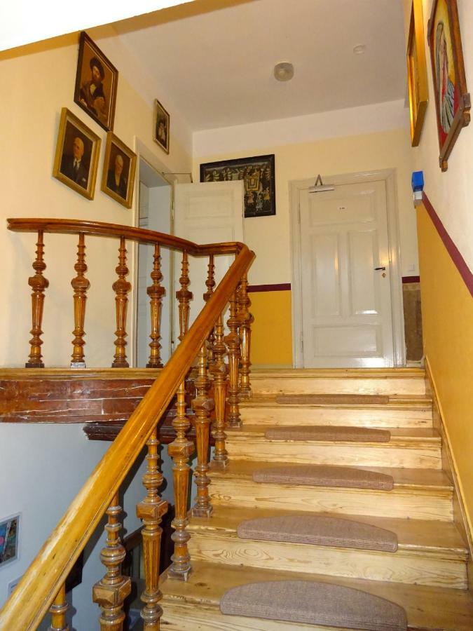 Hummel Hostel - Historische Stadtvilla Mit Garten Weimar  Luaran gambar