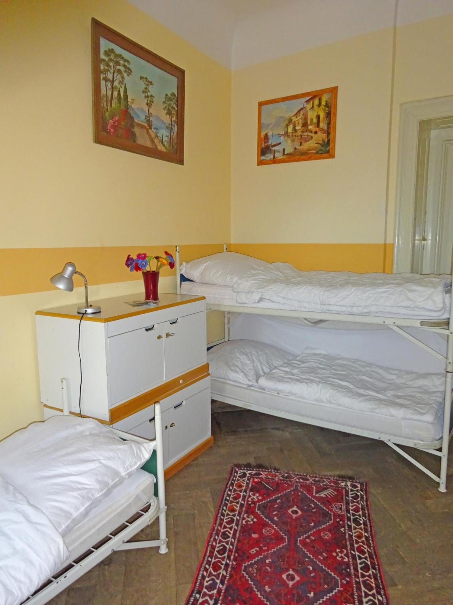 Hummel Hostel - Historische Stadtvilla Mit Garten Weimar  Luaran gambar