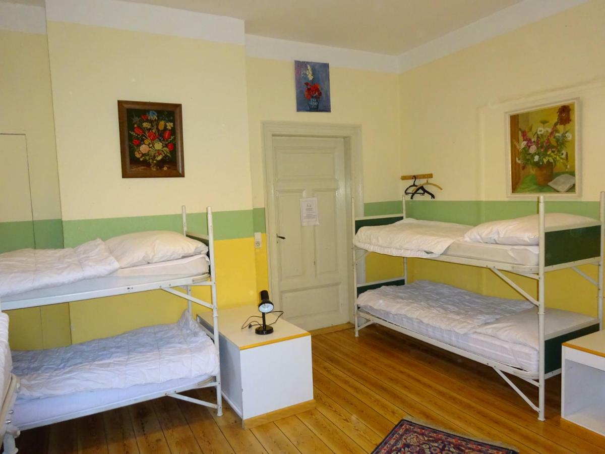 Hummel Hostel - Historische Stadtvilla Mit Garten Weimar  Luaran gambar